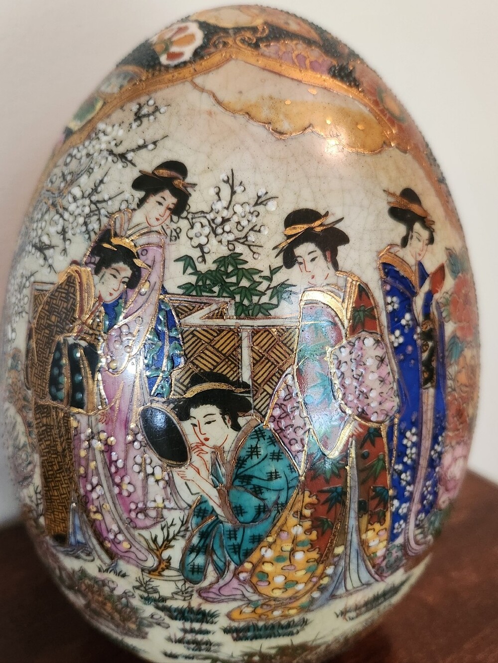Vintage Japanese Satsuma Moriage Egg With Geisha, Gold Gilt, Cobalt, Crackle 8”